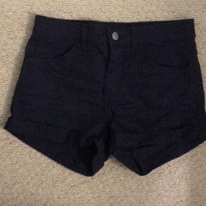 H&M stretchy jean shorts